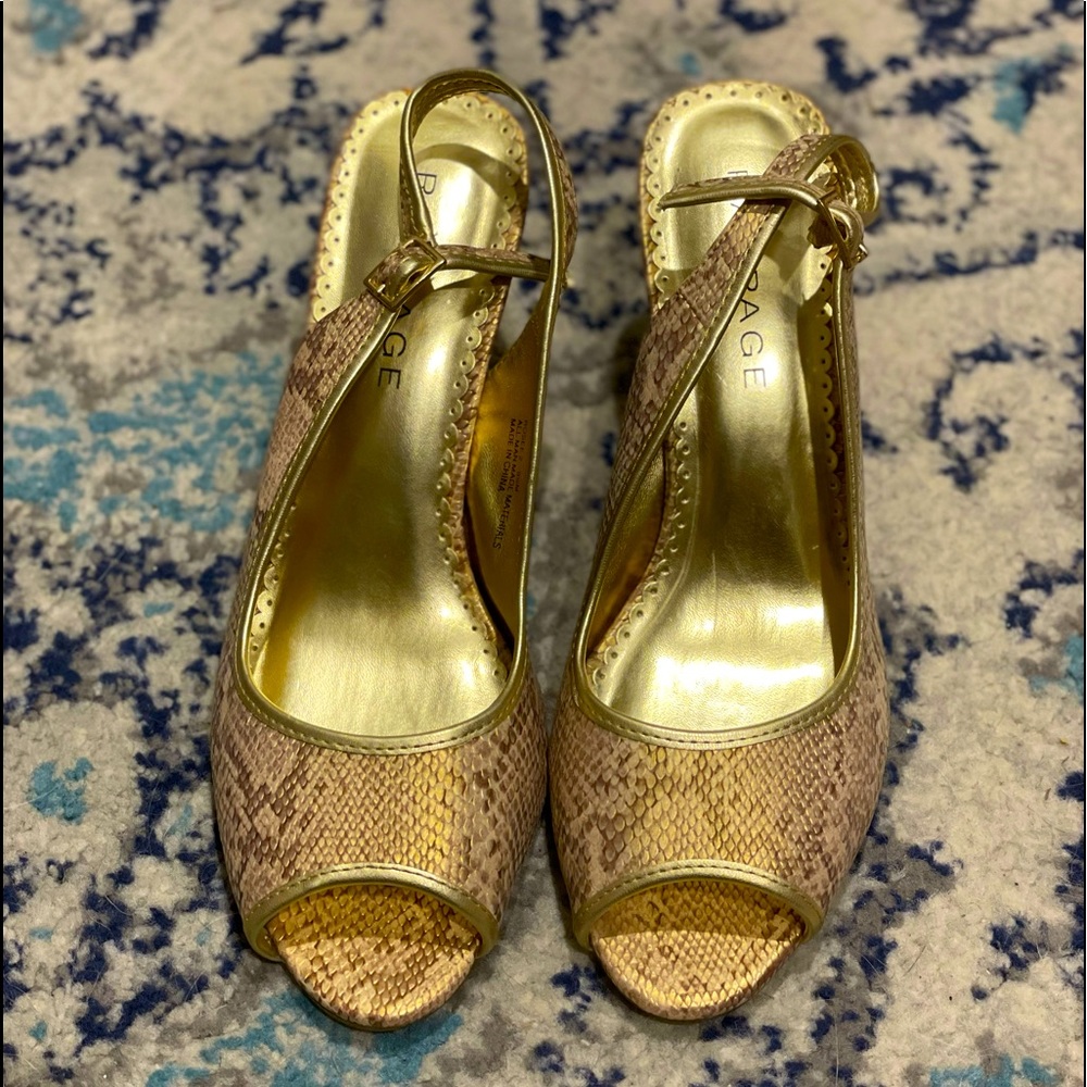 Rampage gold & neutral snakeskin patterned heels with strap size 9 1/2